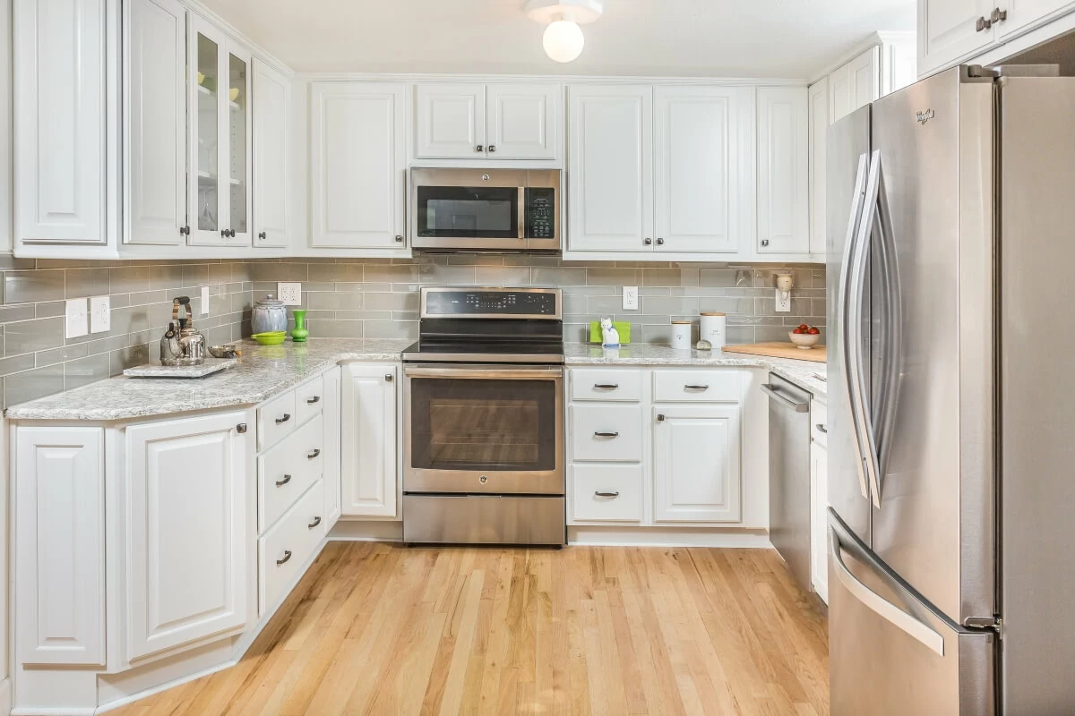 What Is a U-Shaped Kitchen Design? Kitchen Design 101