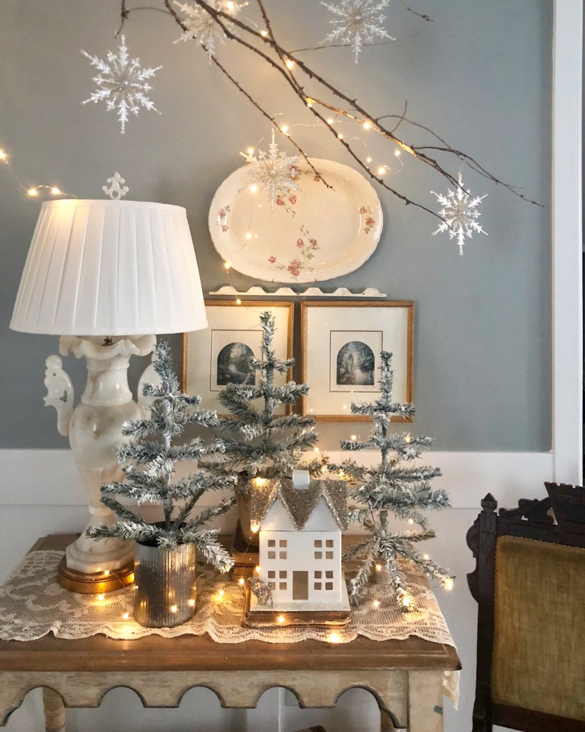 Winter Entryway Decor - LeCultivateur