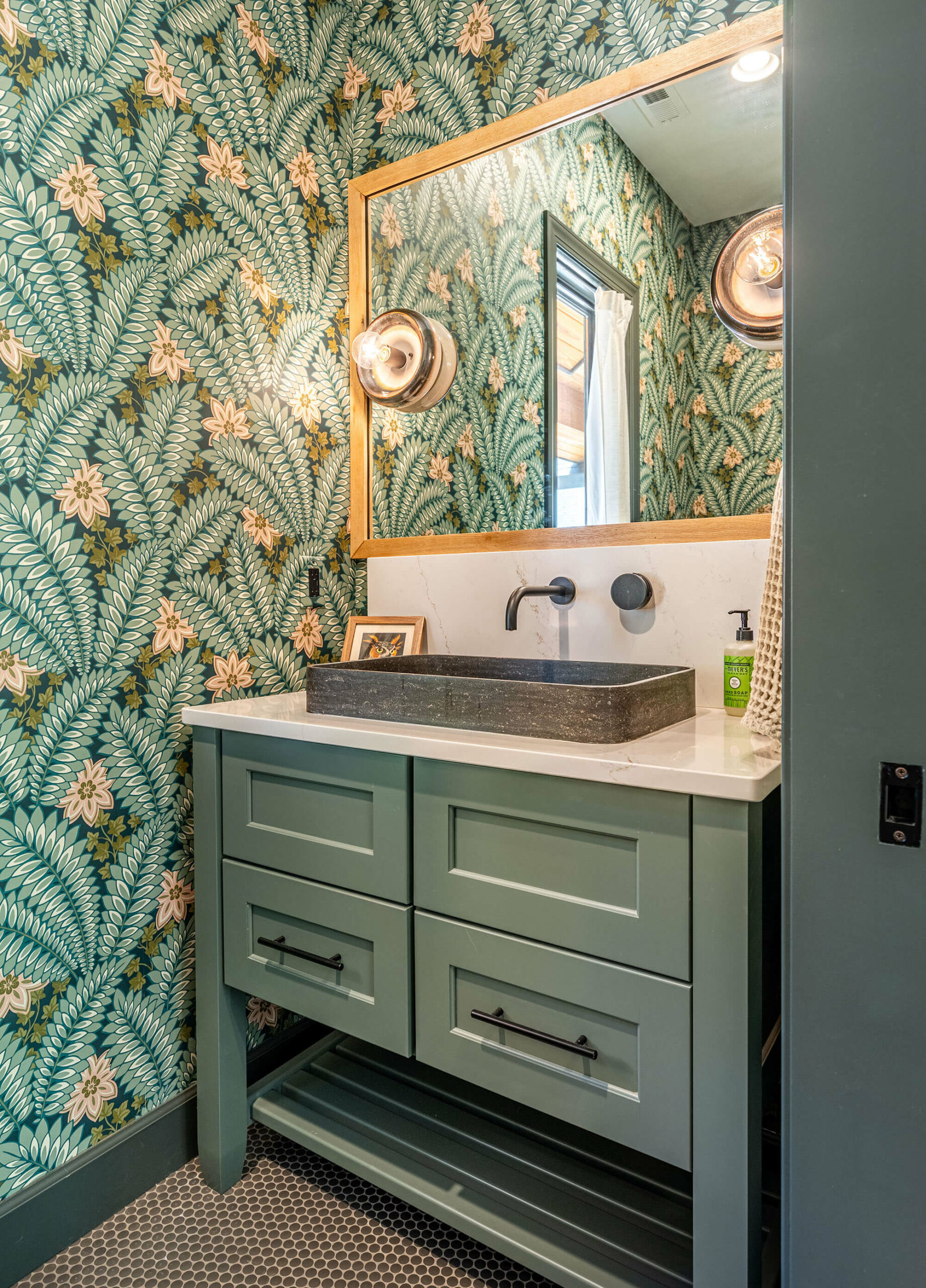 Woodland Powder Room - Grau Design Studio