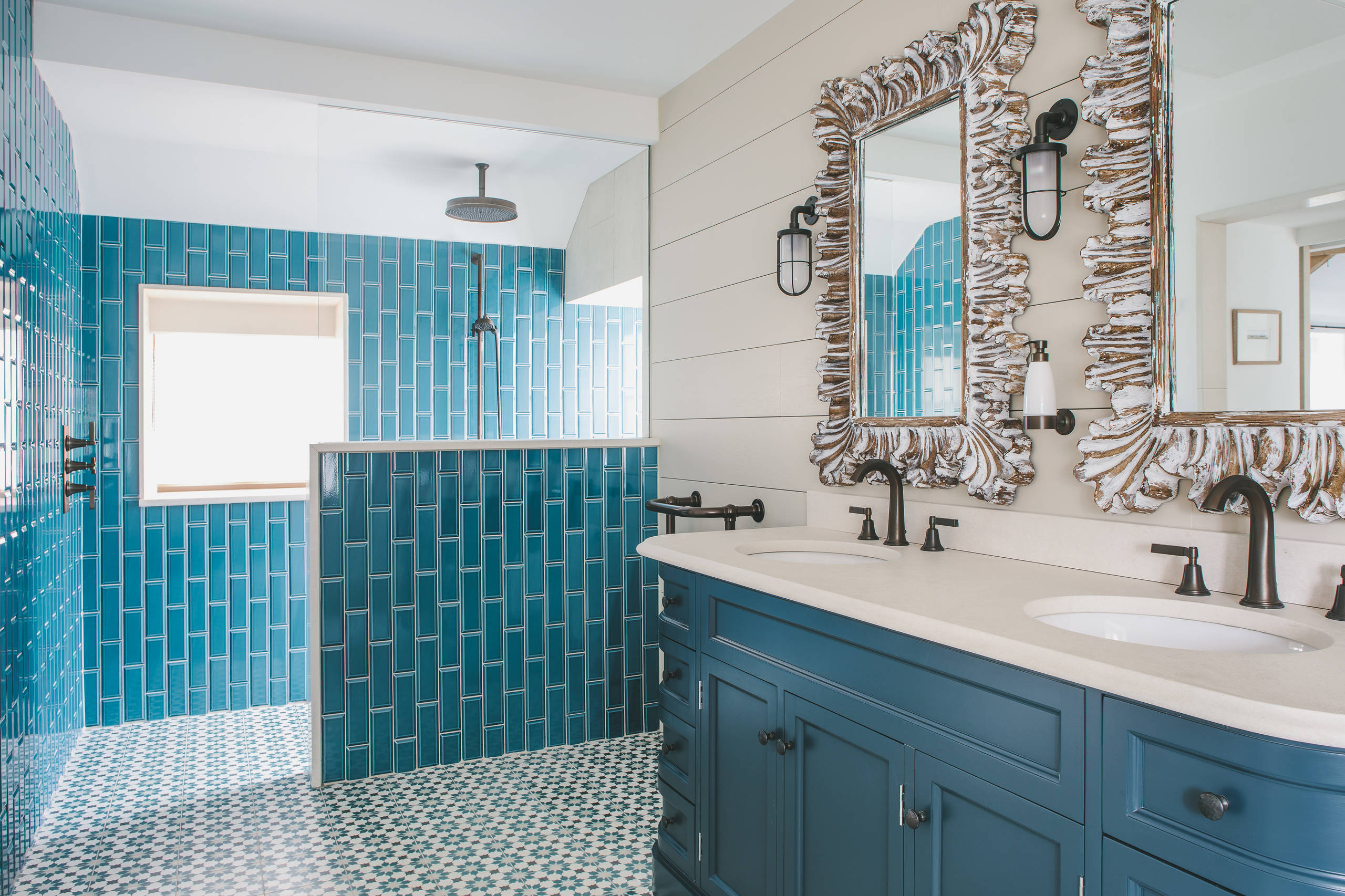 Your Guide to a Beach-Style Bathroom