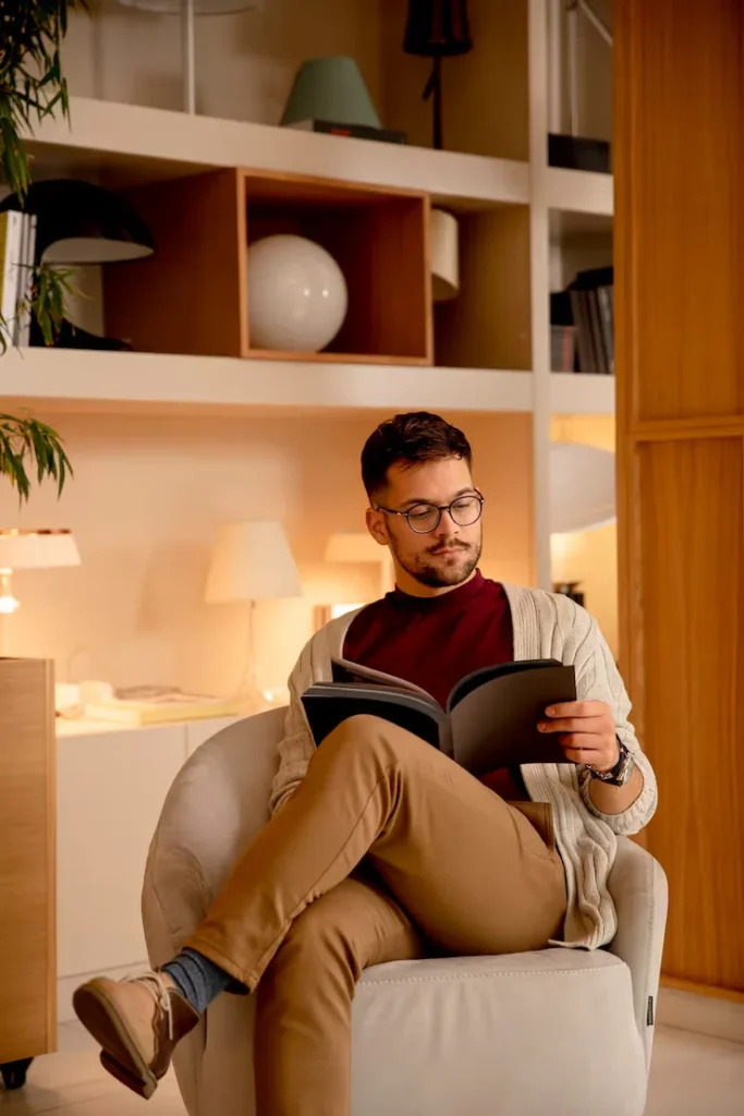 10 Bedroom Ideas for Men: Sleek & Cozy Designs