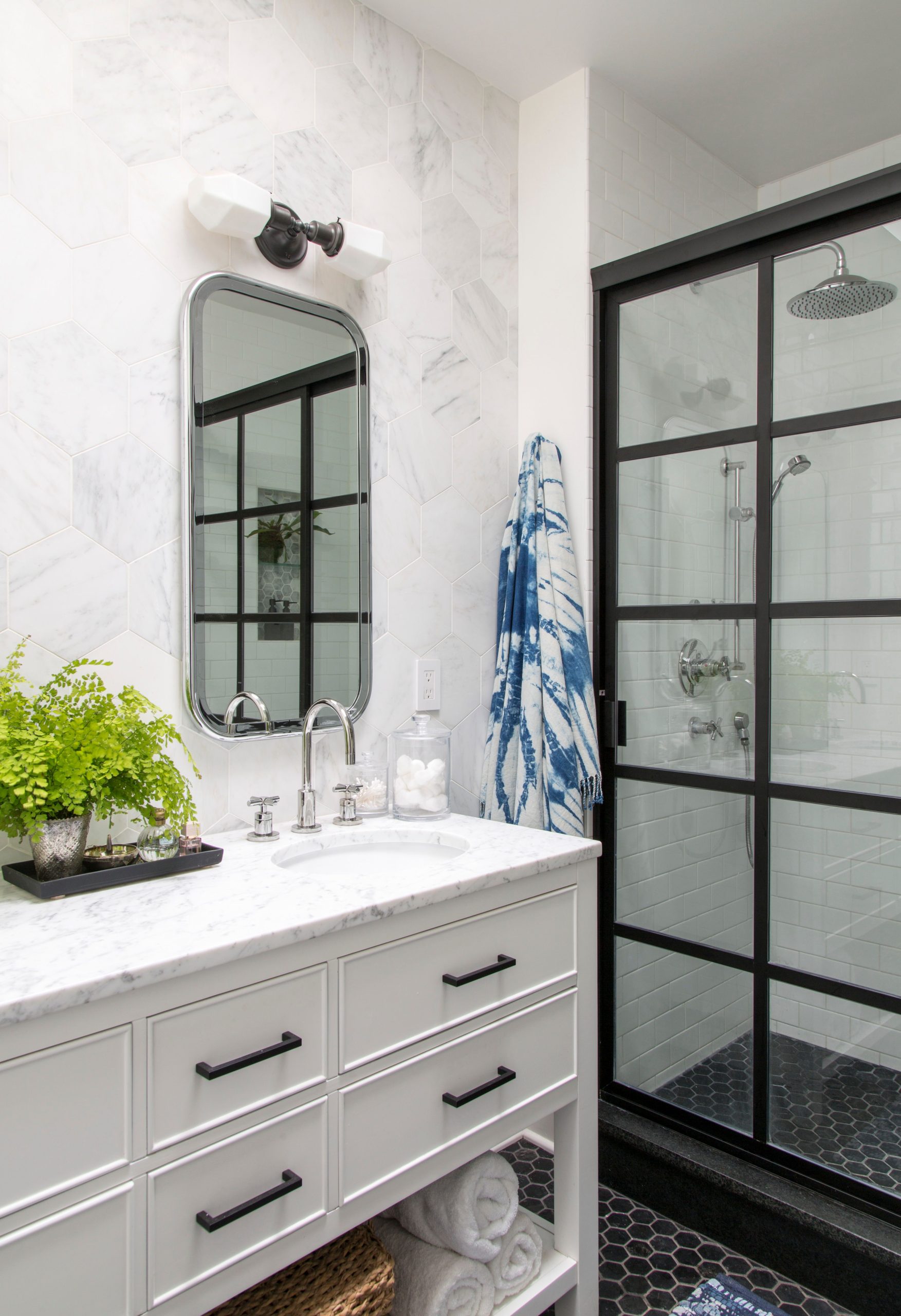 10 Black Bathroom Ideas That Exude Sophistication