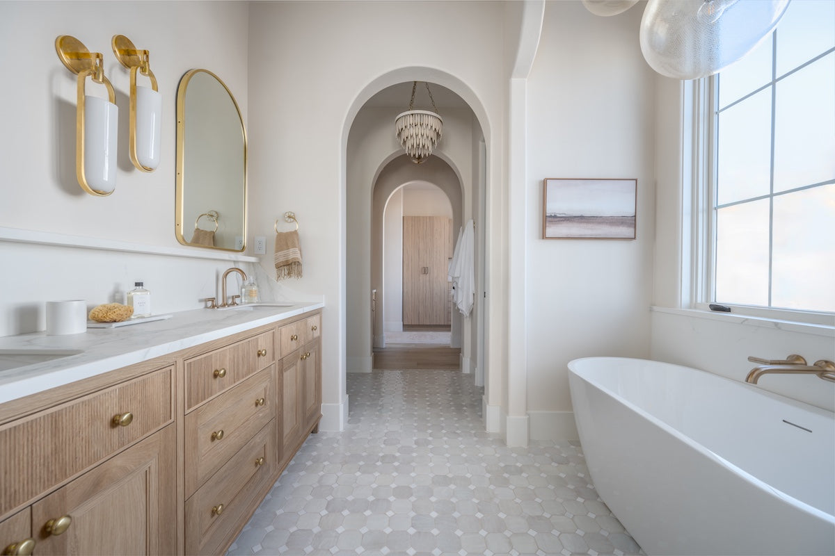10 timeless bathroom tile ideas + design tips for a classic look
