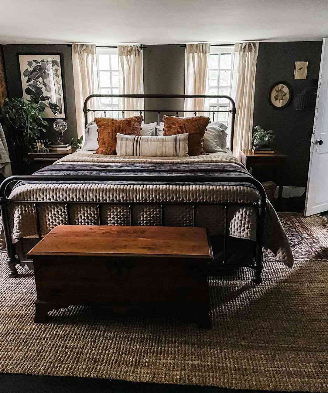 11 Dark Academia Bedroom Ideas You'll Want To Copy