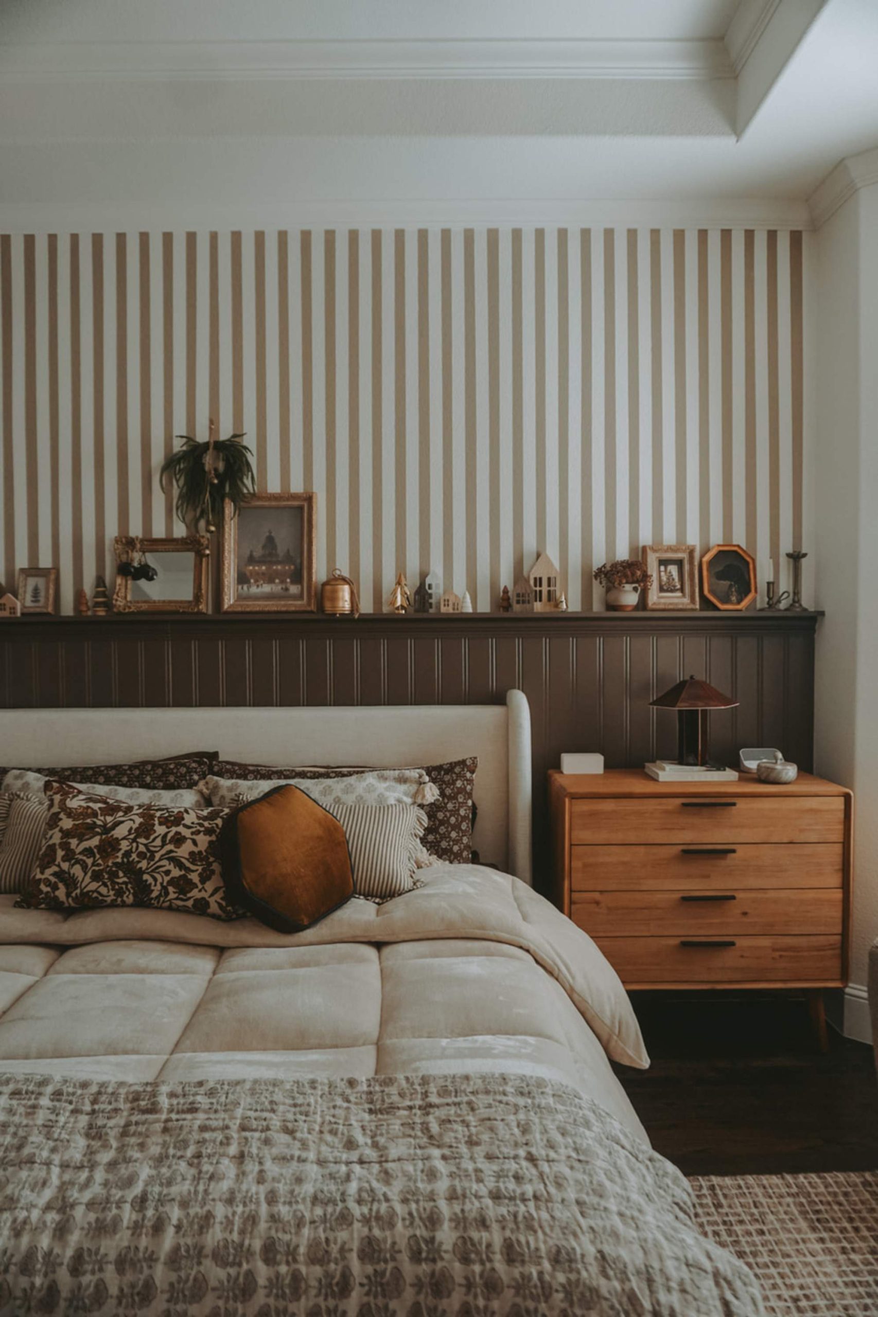12 Small Bedroom Decor and Storage Ideas | Castlery US