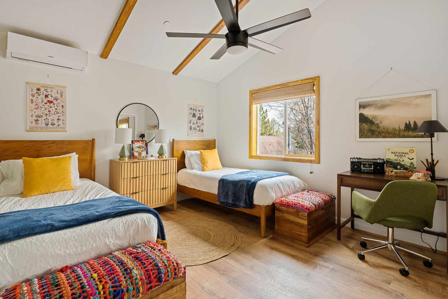 15 Shared Small Bedroom Ideas for a Maximized Layout