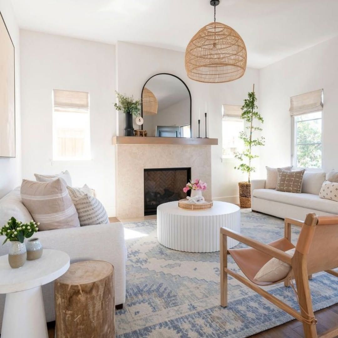 18 Coastal Living Room Ideas for 2026 Where Texture Replaces Themed Beach Decor