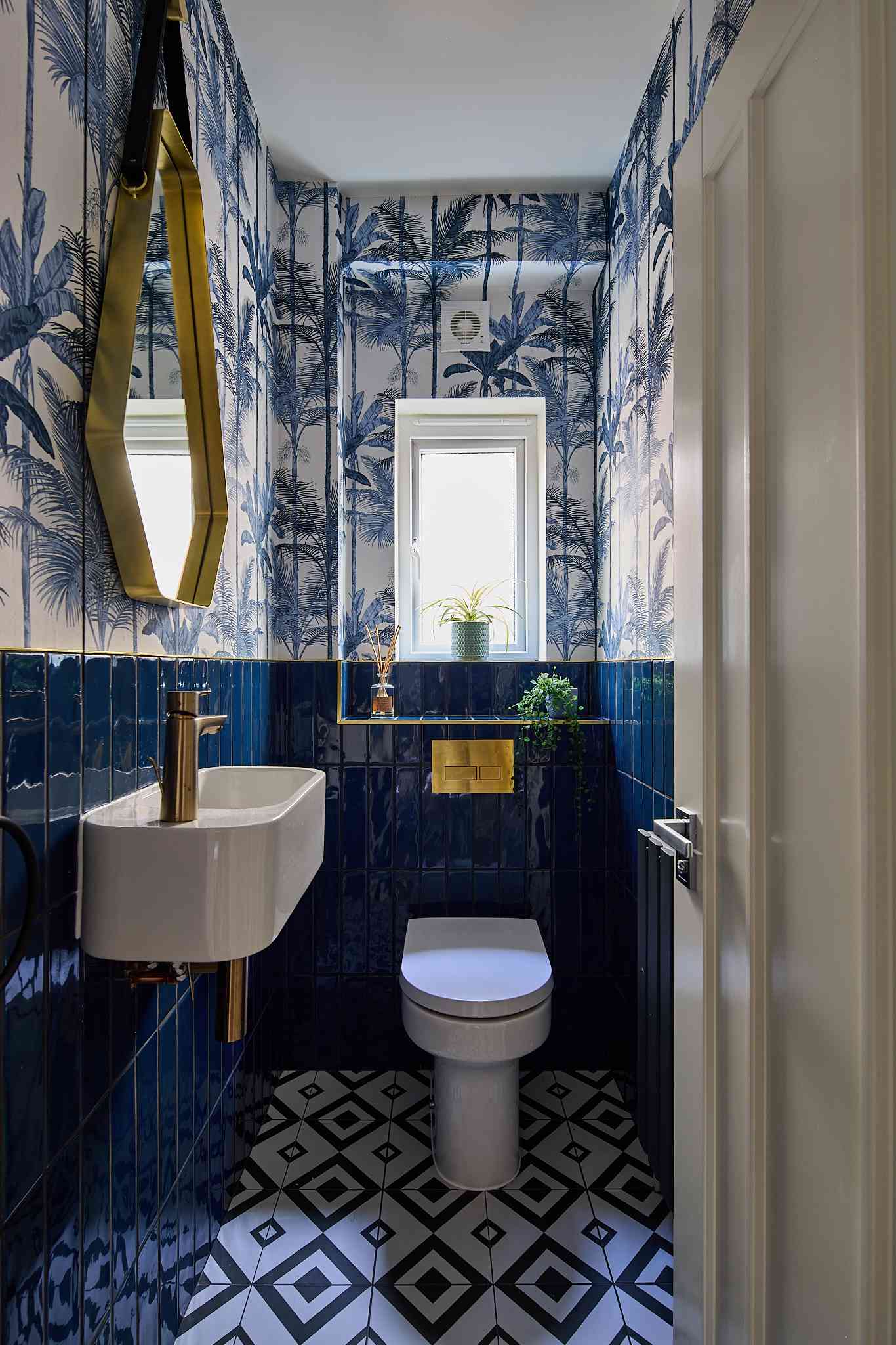 21 Small Bathroom Ideas With a Big Impact