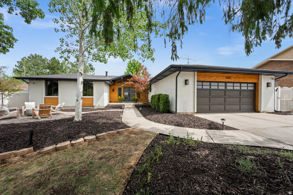 2241 E Somerset Dr Cottonwood Heights UT 84121 | $1,000,000 | UtahRealEstate.com