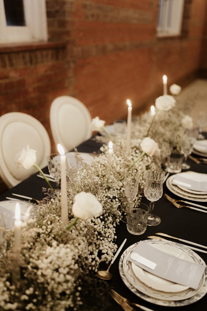 30 Winter Wedding Centrepieces & Table Decor Ideas