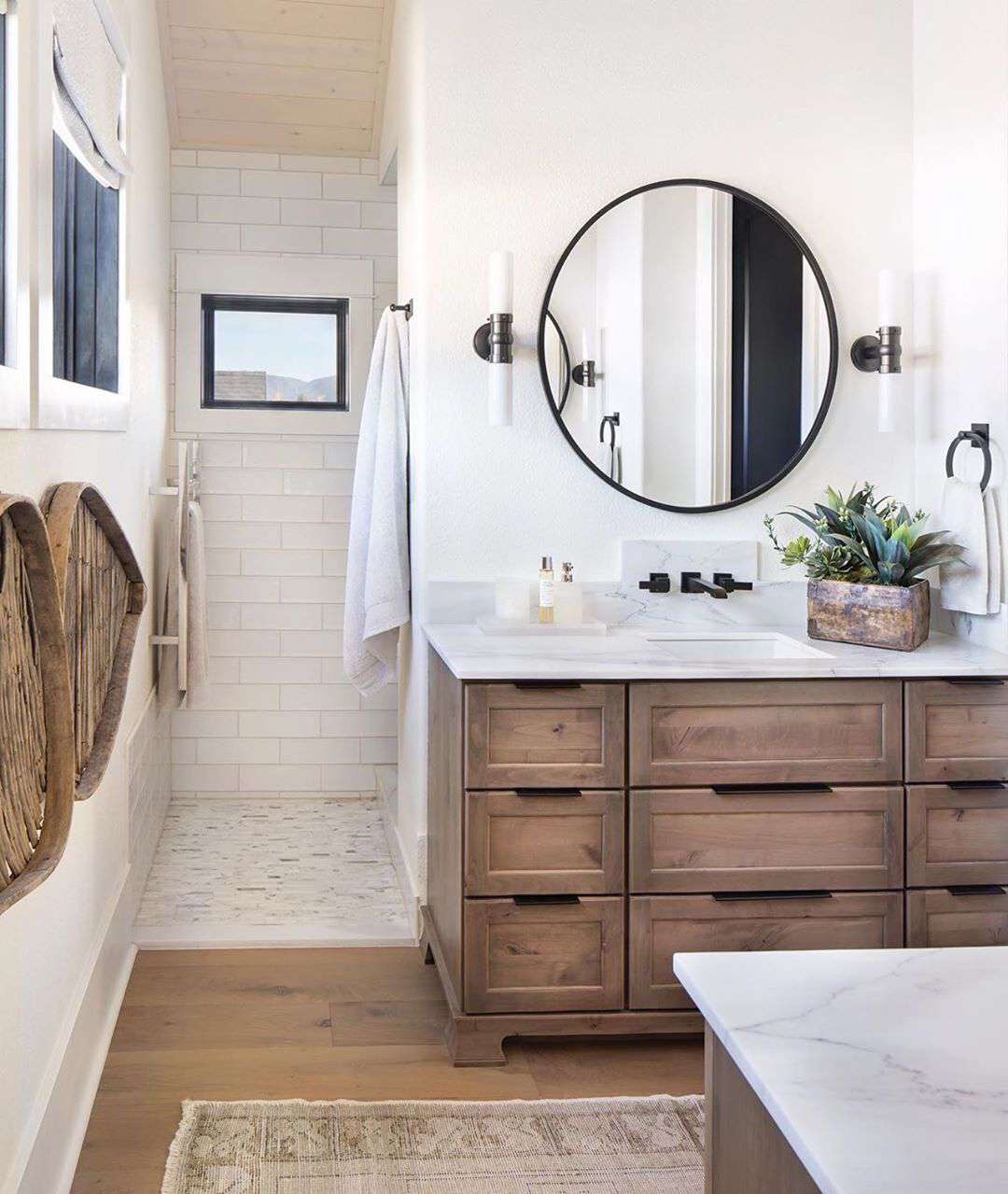 32 Rustic Bathroom Ideas For a Warm and Inviting Space