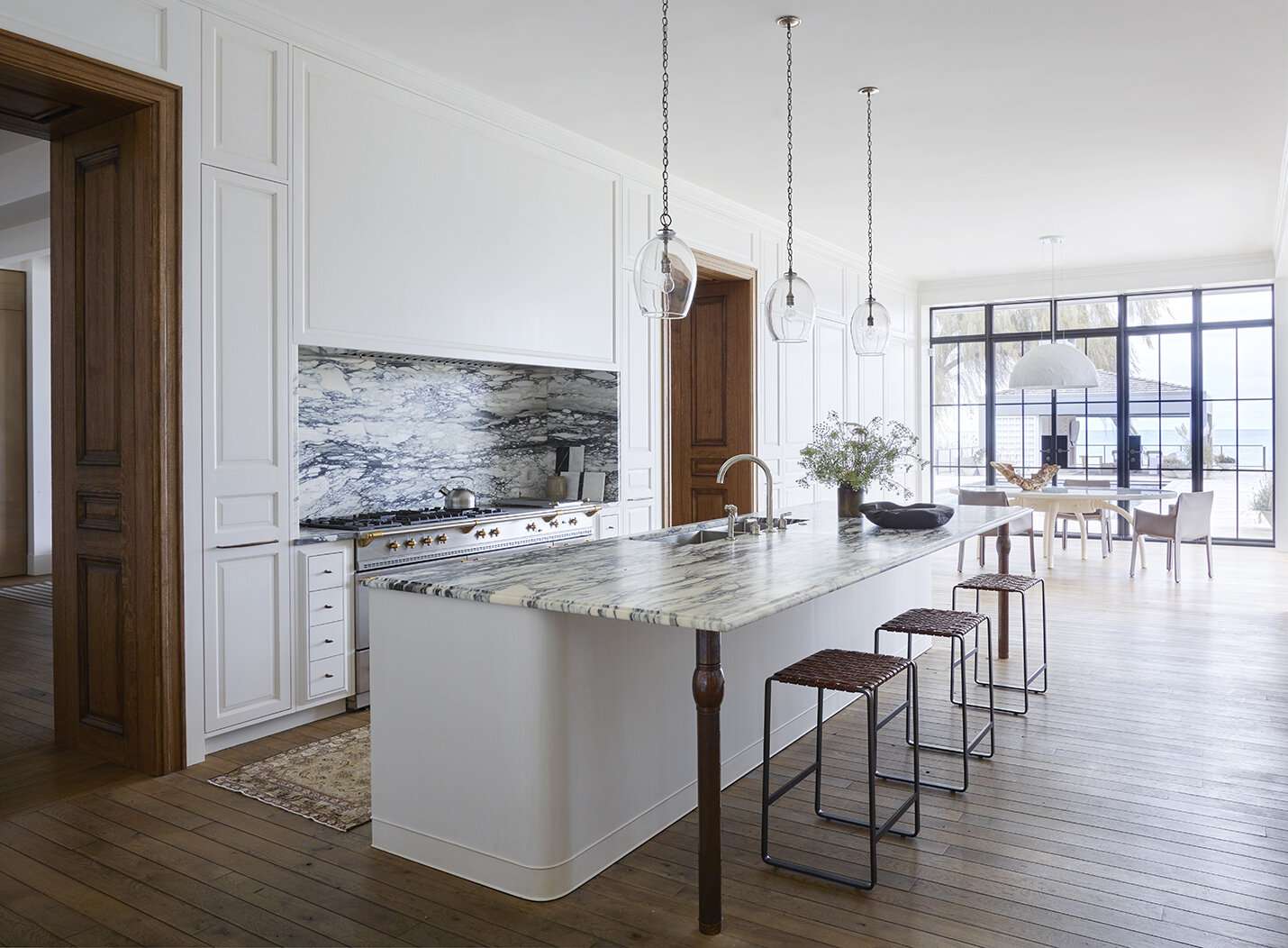 50 Luxury Kitchens for Cooking and Entertaining