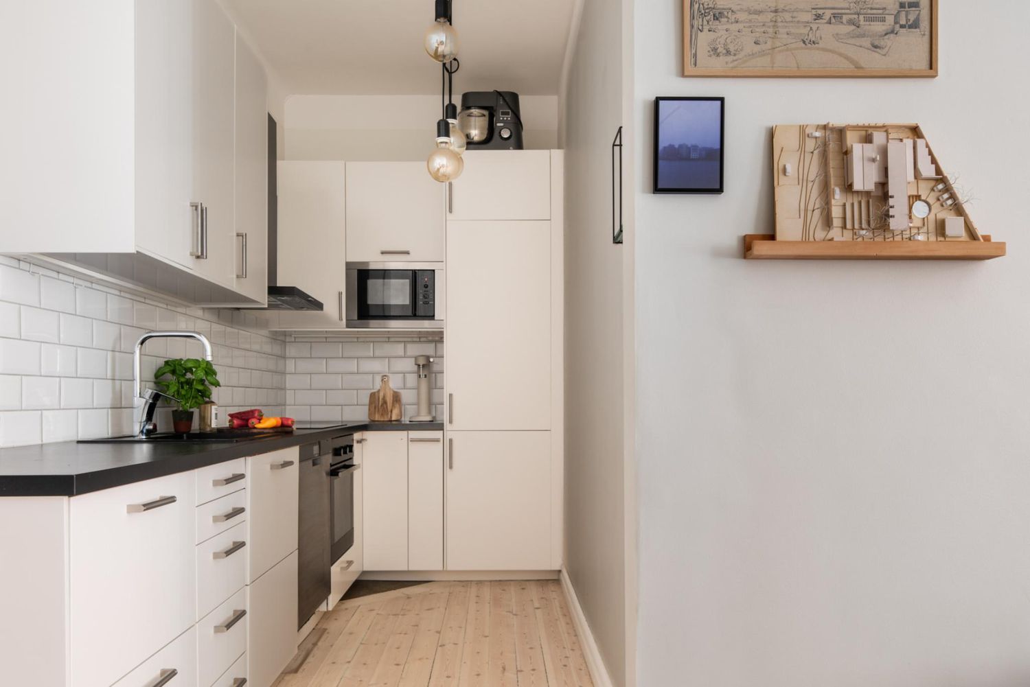 52 Apartment Kitchen Ideas That Are Renter-Friendly