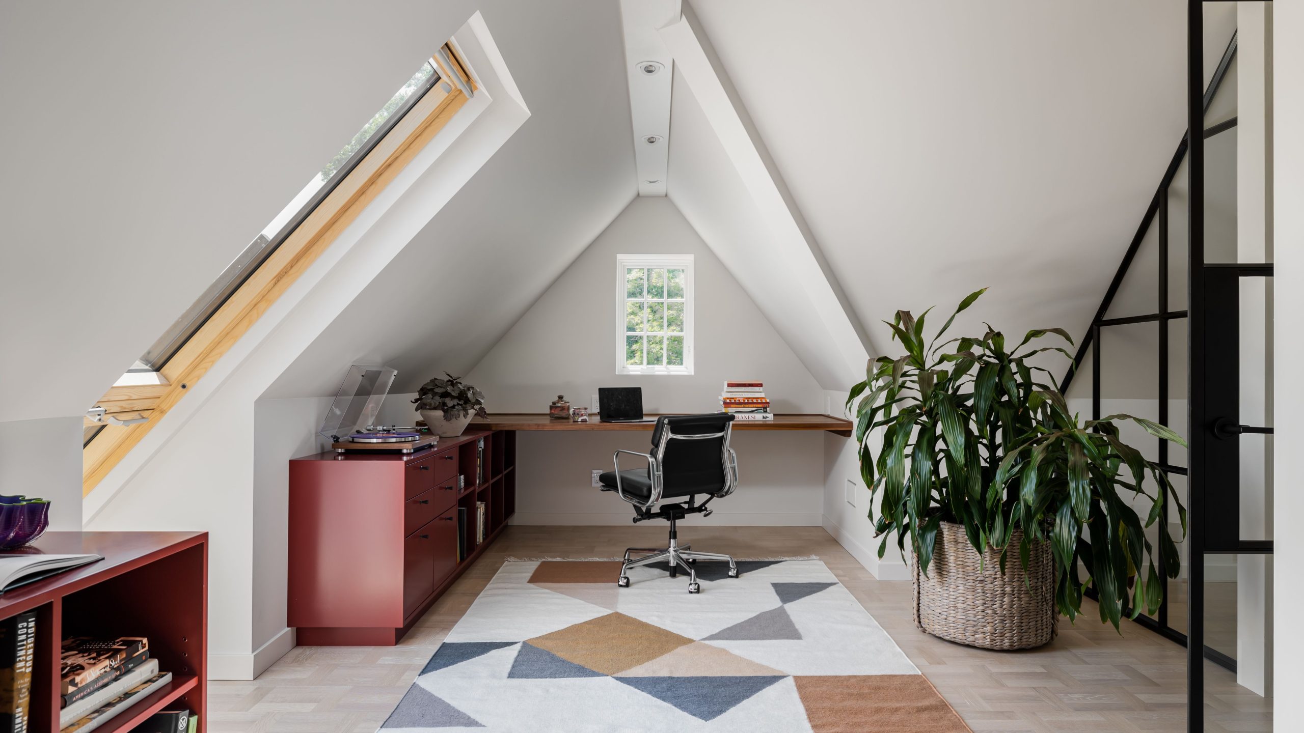 74 Functional Home Office Ideas to Make You Clock In and Lock In | Architectural Digest