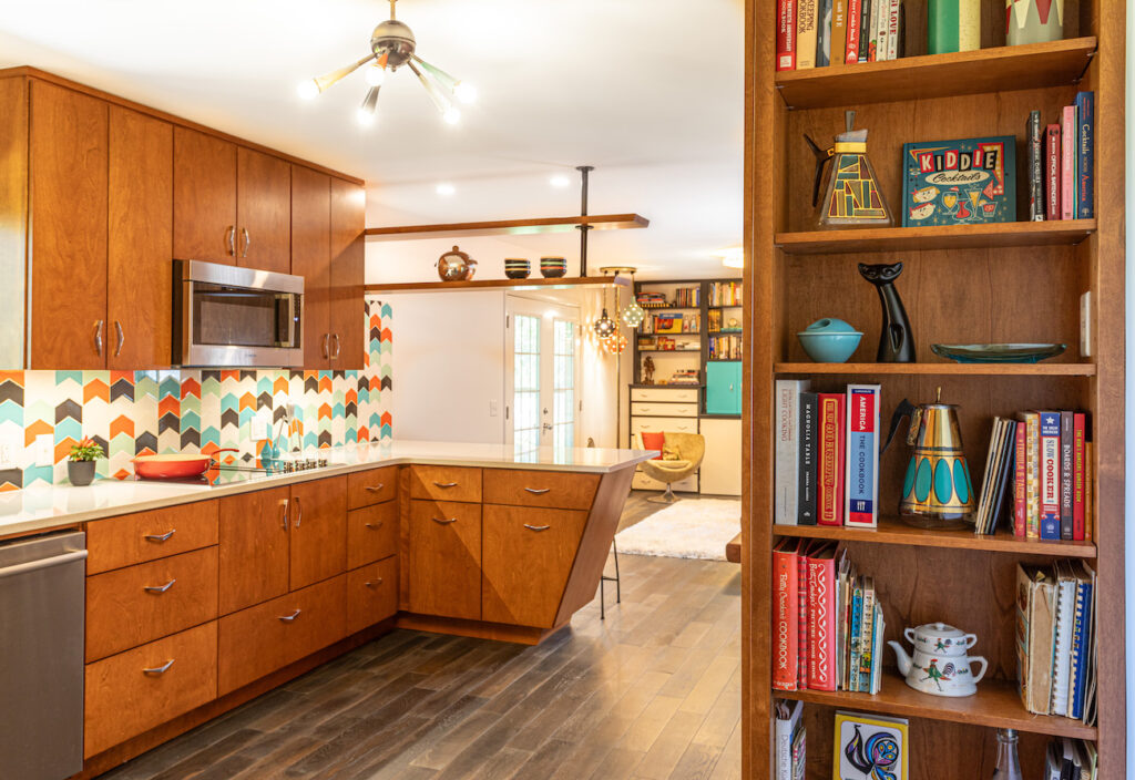 Antique, Vintage, Retro and Modern Decor in your Midcentury Home: Where to Find It. - Exactly Designs
