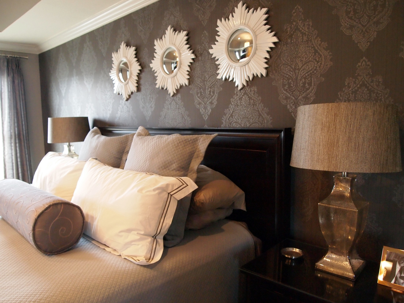 bedroom accent wall - Love Your Room