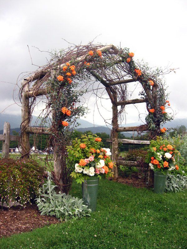 Country Garden Wedding Arbors by Rustic Wedding Chic | Unique Pastiche Events
