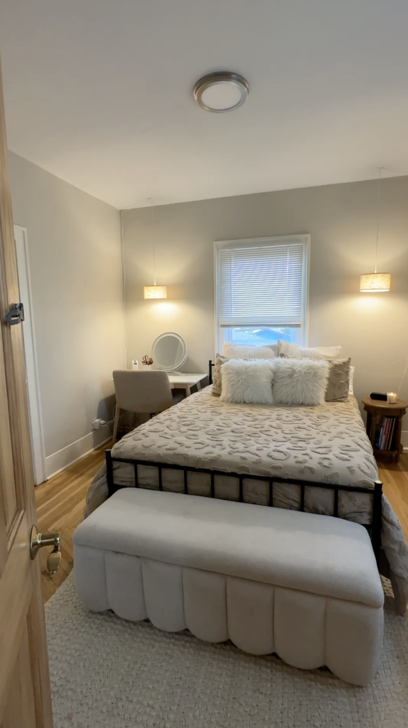 Cozy and Functional Apartment Bedroom Ideas for College | April Colleen