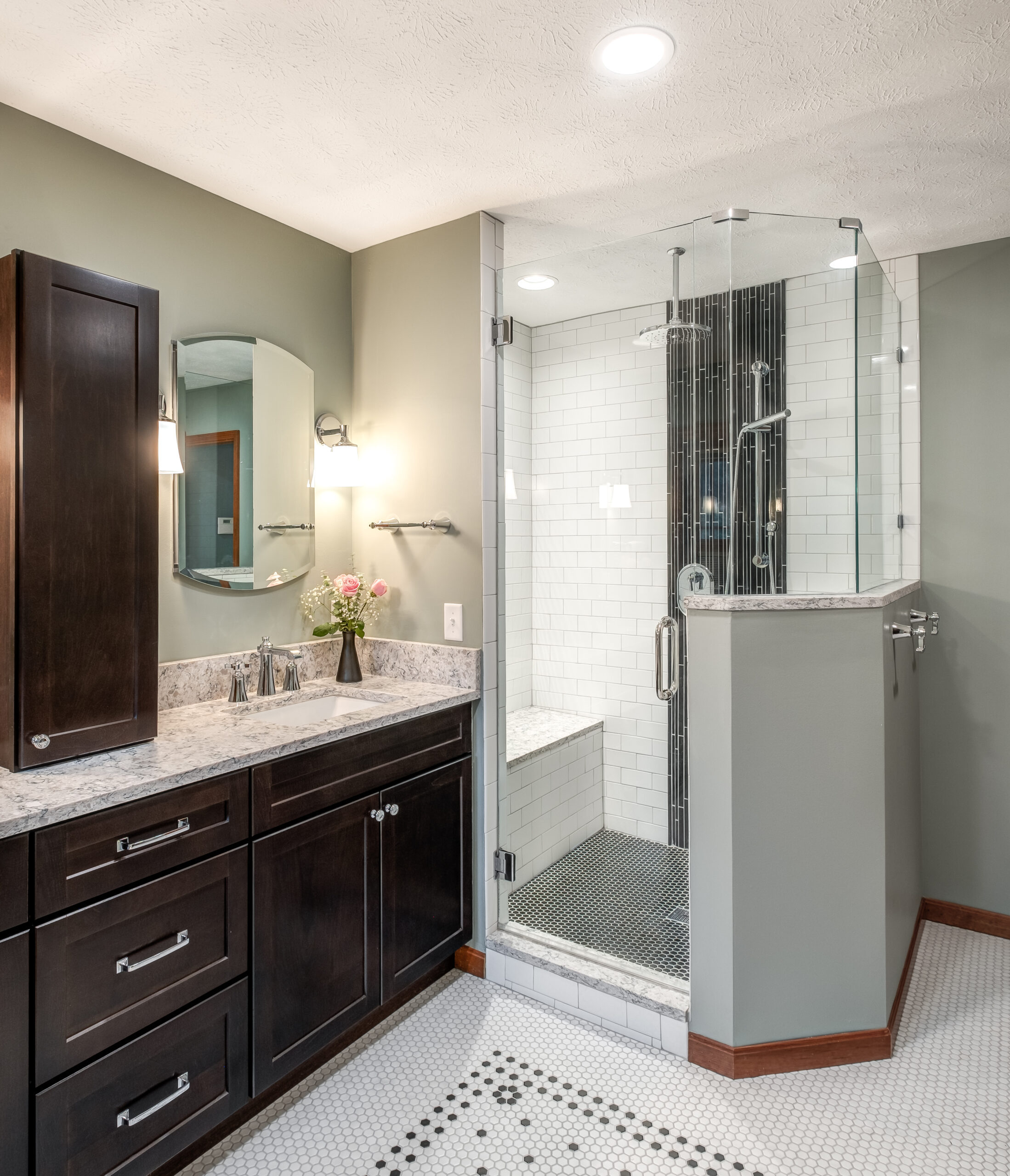 Davis Primary Bathroom - GREATER DAYTON CONSTRUCTION GROUP
