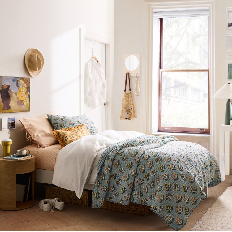 Dorm - Stylish & Modern Dorm Furniture | West Elm