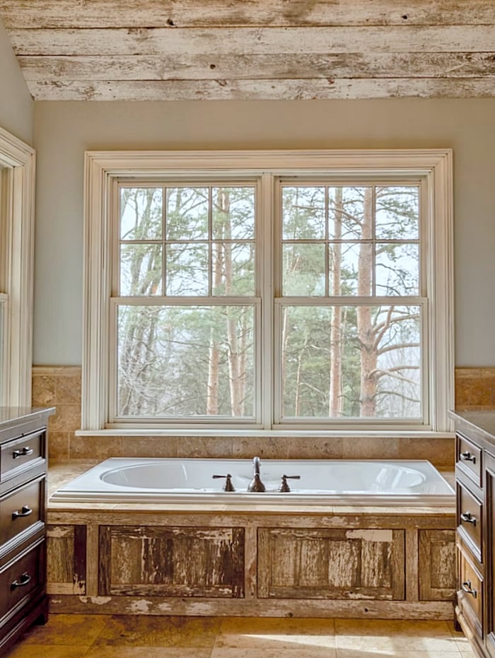 Fall Decorating and Farmhouse Bathrooms: Style Showcase - Town & Country Living