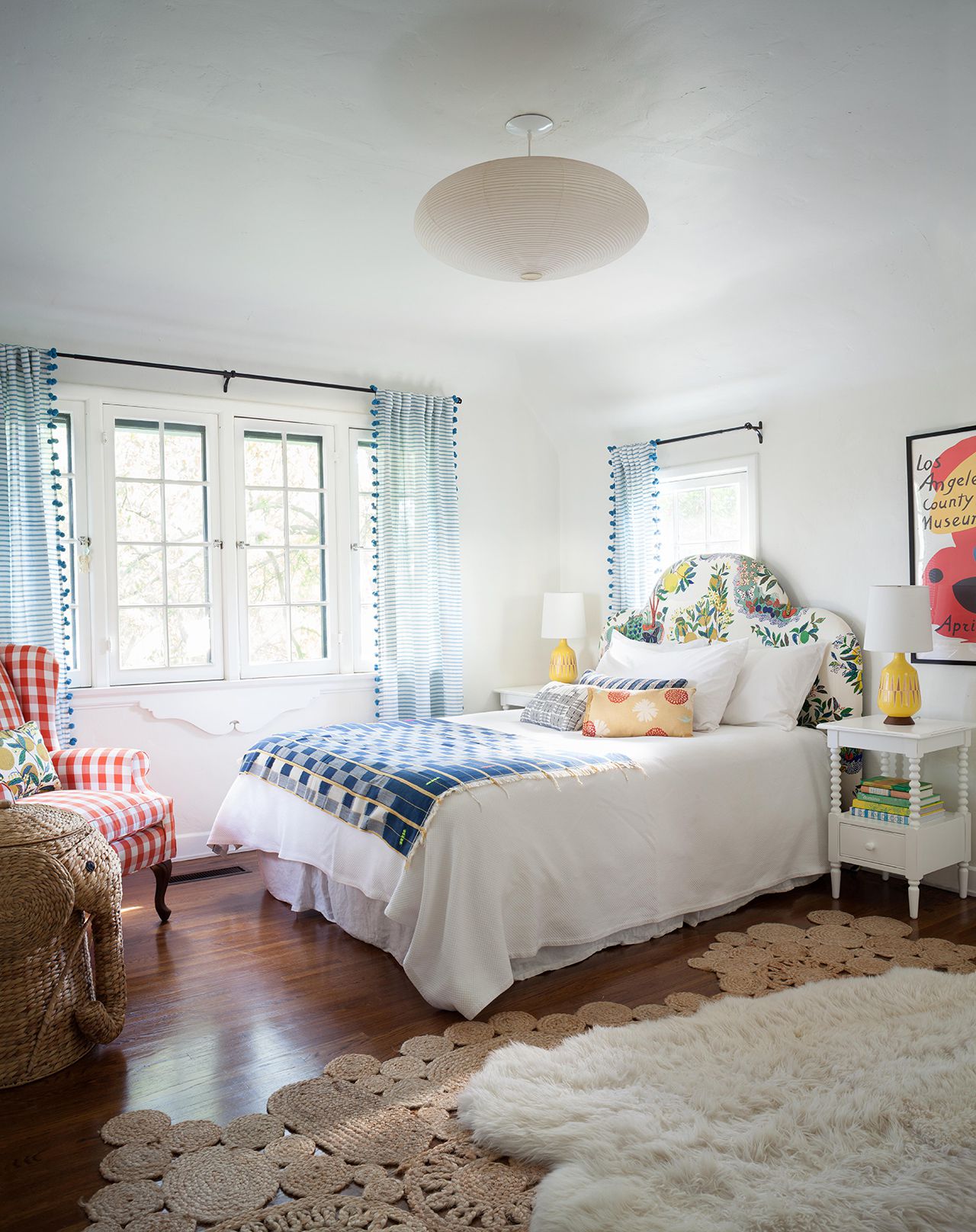 How to Arrange Bedroom Furniture to Maximize Space
