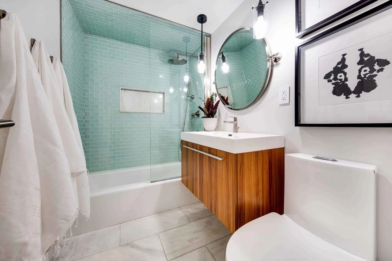 Maximizing Style in Mini Bathrooms: Smart Design Strategies