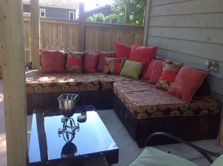 Outdoor Pallet Sectional | Hometalk