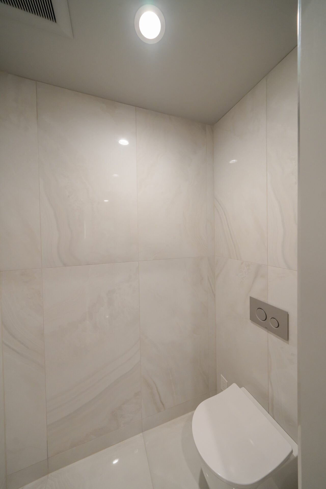 Pick the Best Bathroom Tiles: 8 Creative Ideas | Hazley