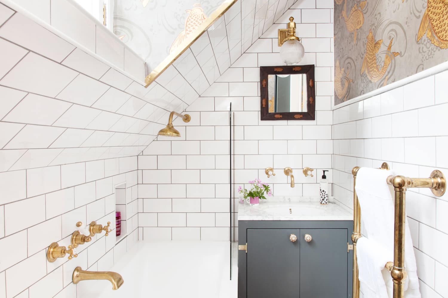 Small Bathroom Ideas: 58 Tips for Genius Design | Apartment Therapy