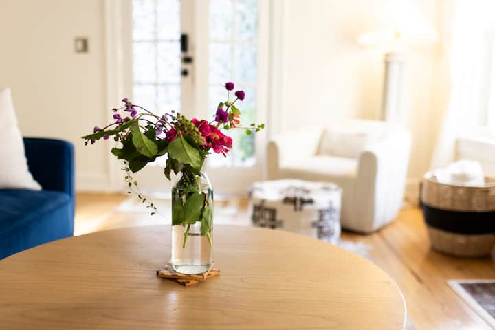 The Cottage on Kansas - Houses for Rent in Liberty, Missouri, United States - Airbnb