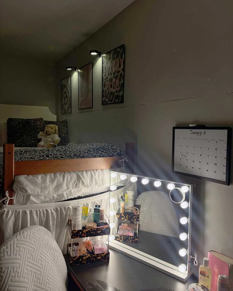 This Trendy Yet Personal UNC Greensboro Dorm Is So on Theme for 2026