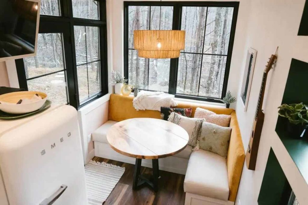 Tiny House Interiors: Top 4 Interior Design Ideas for a Tiny Home