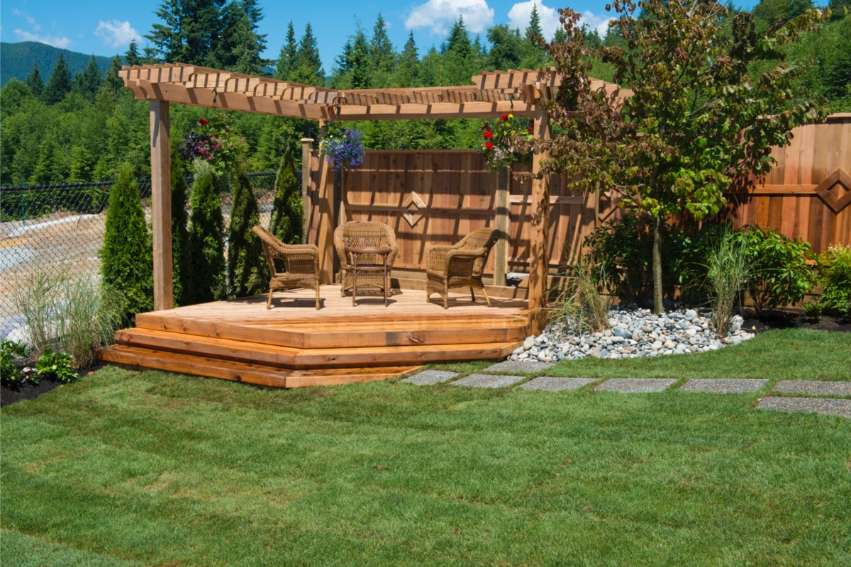 13 Floating Deck Ideas Perfect for Big or Small Backyards - Bob Vila