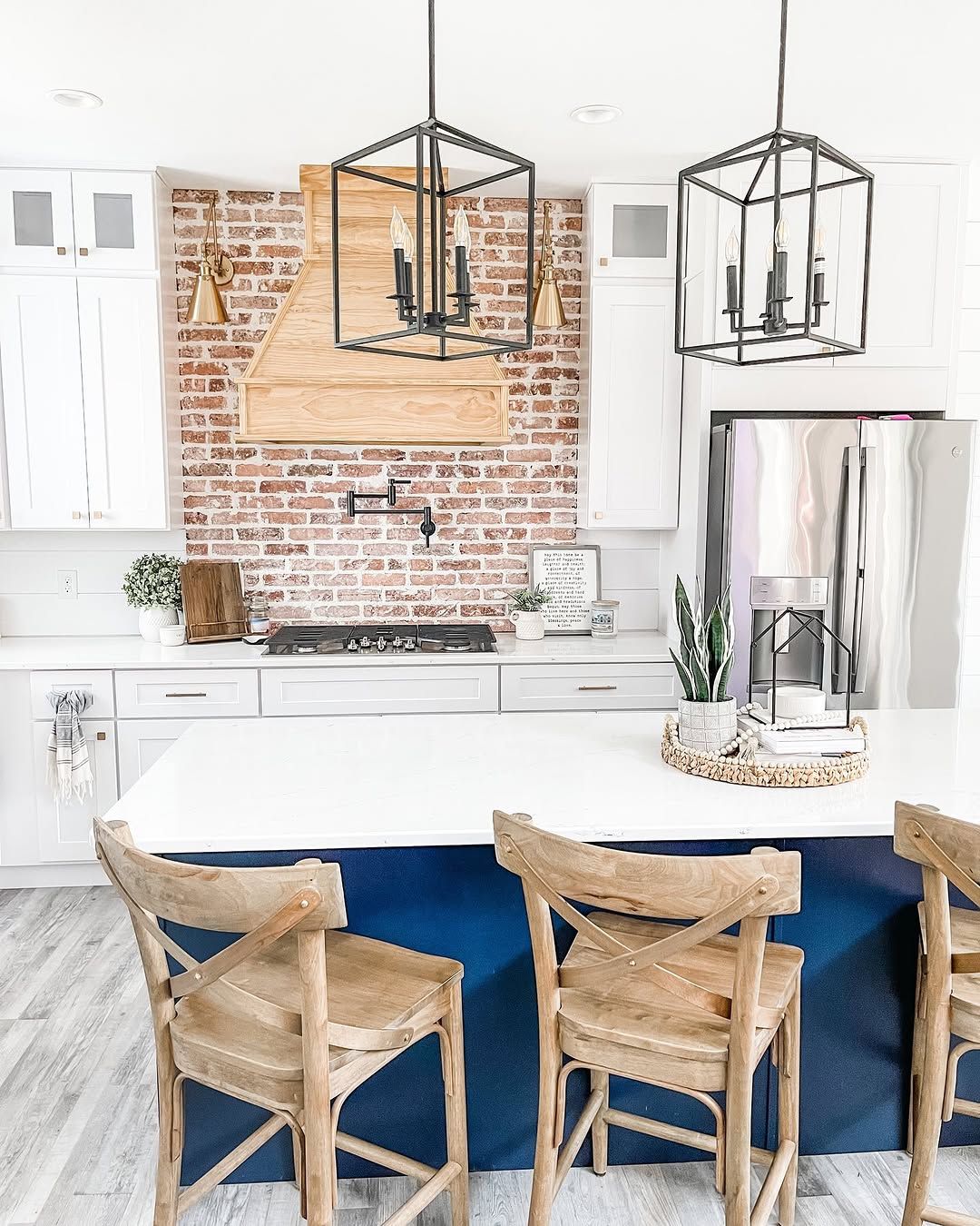 15 Exposed Brick Backsplash Ideas for 2026 That Bring Back Texture Instead of Flat Walls