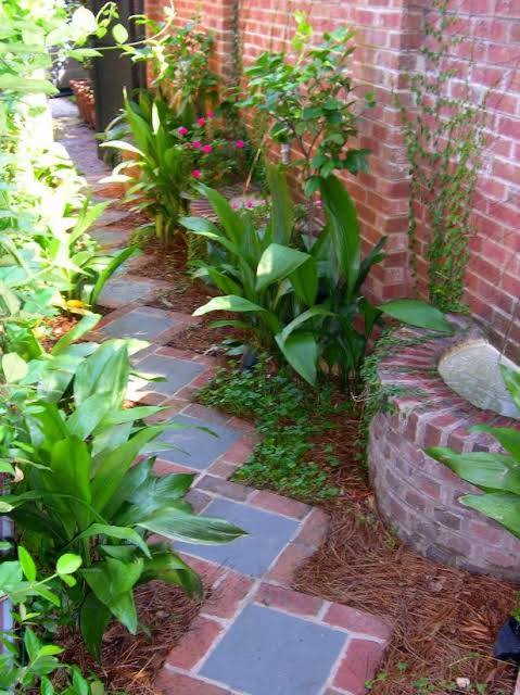 16 Brick Walkway Ideas | HGTV