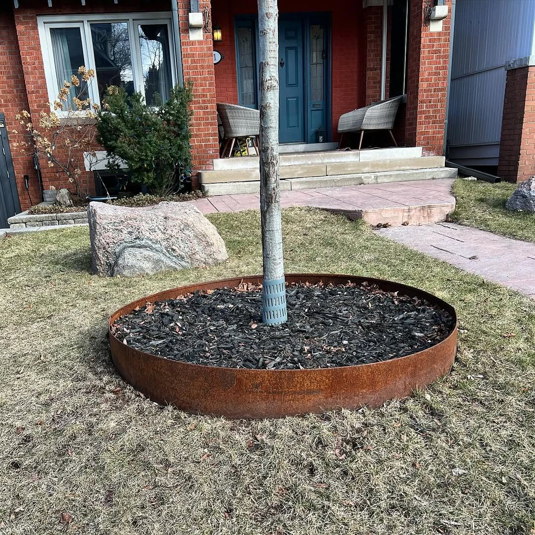 18 Garden Ideas for 2026 Where Corten Steel Edging Replaces Standard Plastic Borders