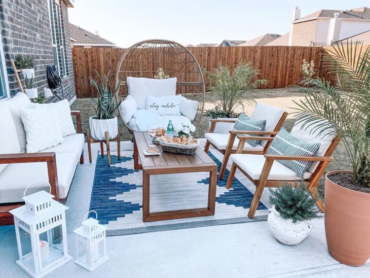 19 Patio Garden Ideas (With Photos of Lovely Gardens) | Apartment Therapy