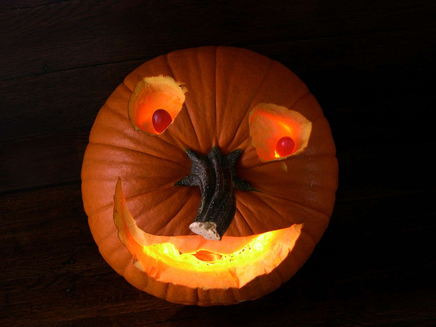 22 Brilliant Pumpkin Carving Ideas to Light Up Your Home This Halloween