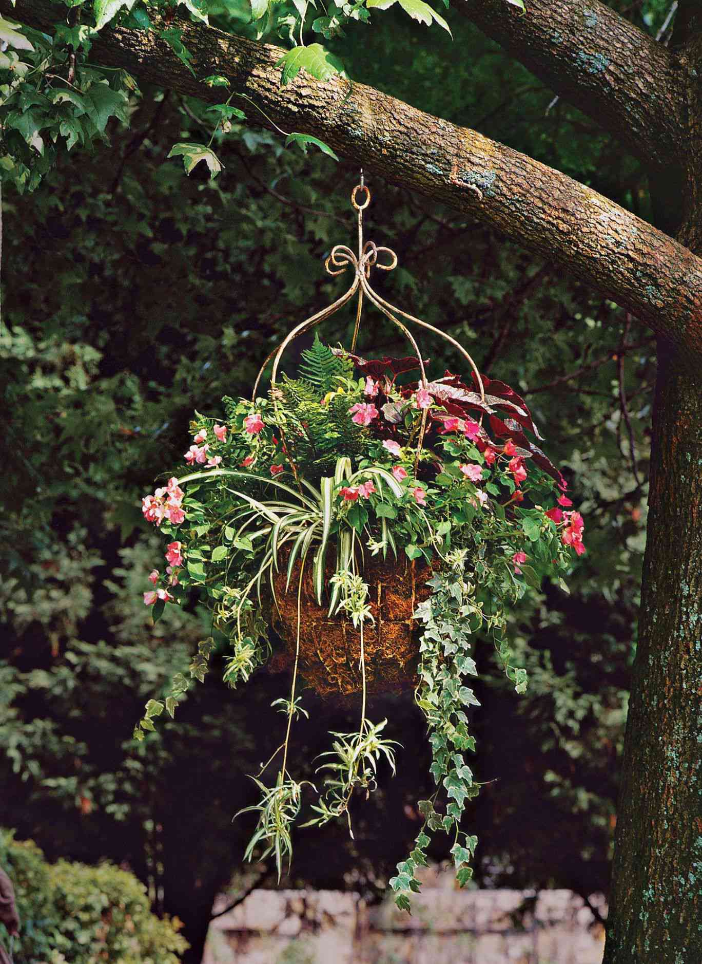 23 Beautiful Hanging Container Garden Ideas