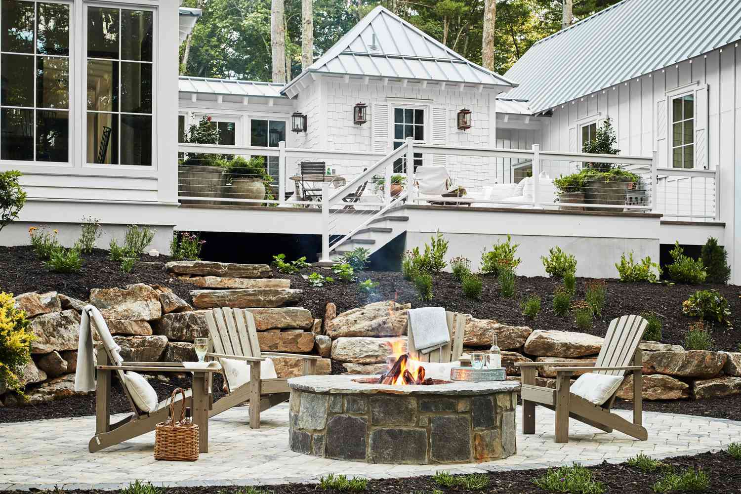 23 Fire Pit Ideas To Upgrade Your Outdoor Entertaining