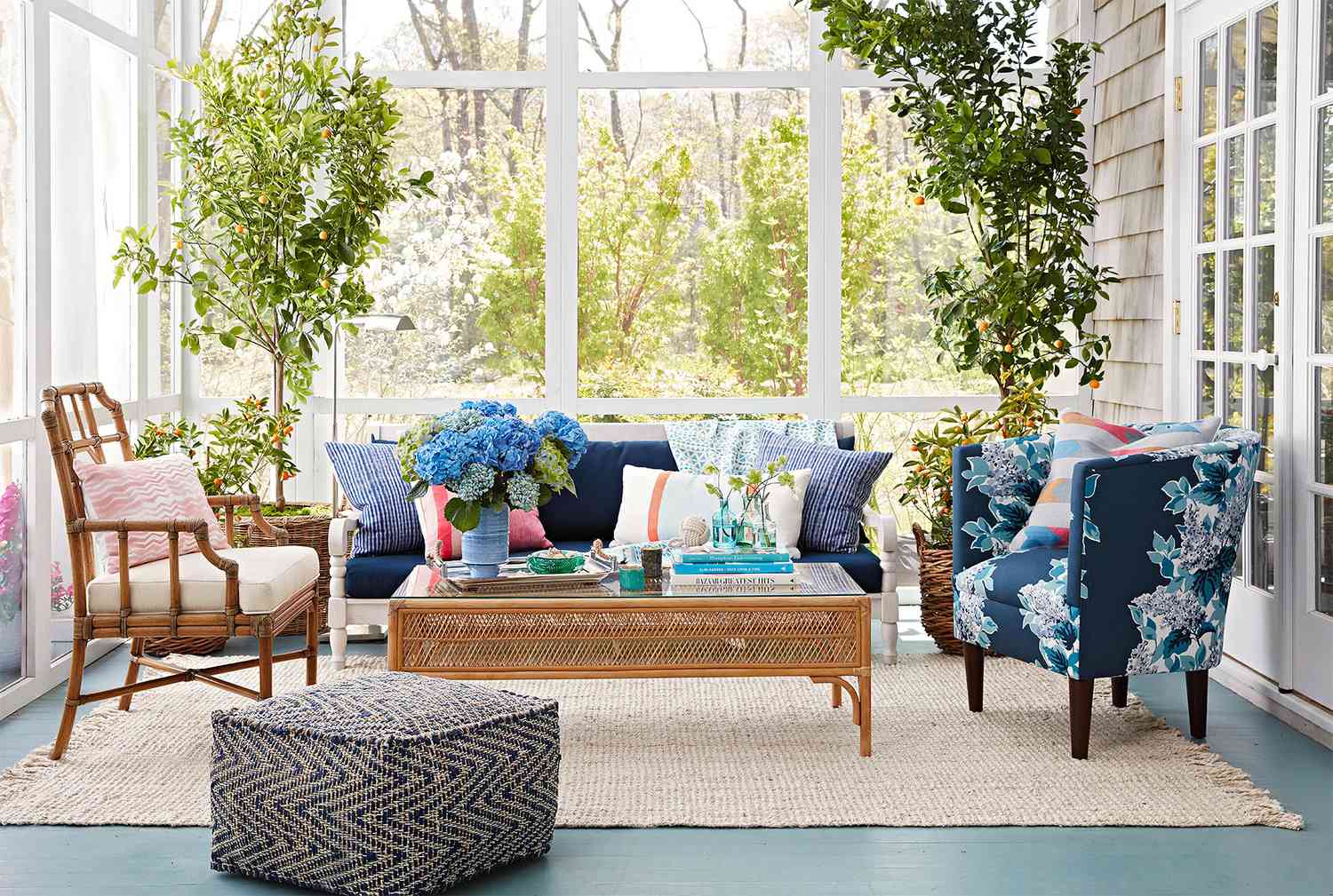 25 Ways to Bring Vintage Flair to Your Outdoor Living Space