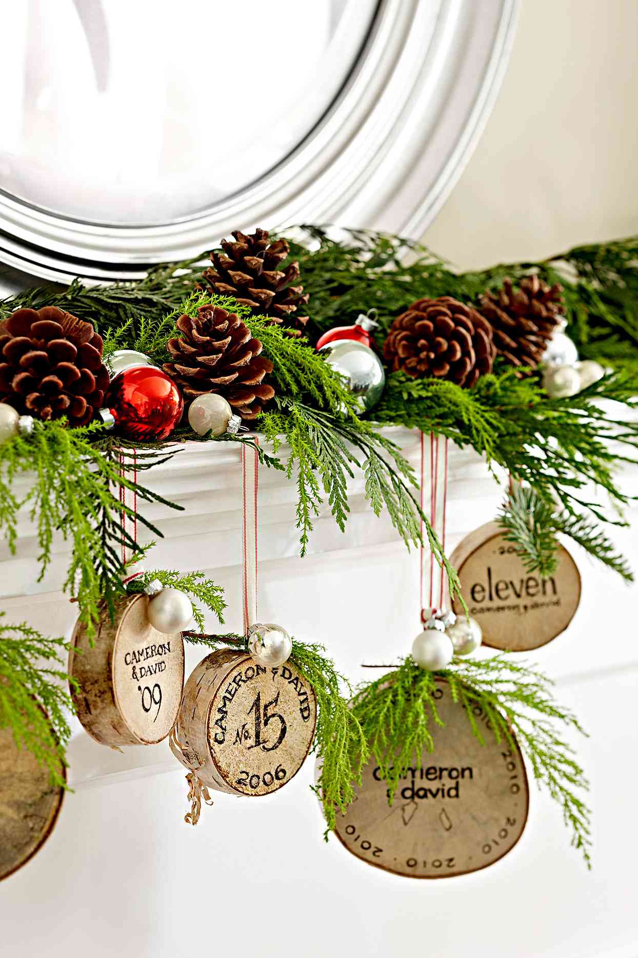 32 Festive Ideas for Decorating with Pinecones