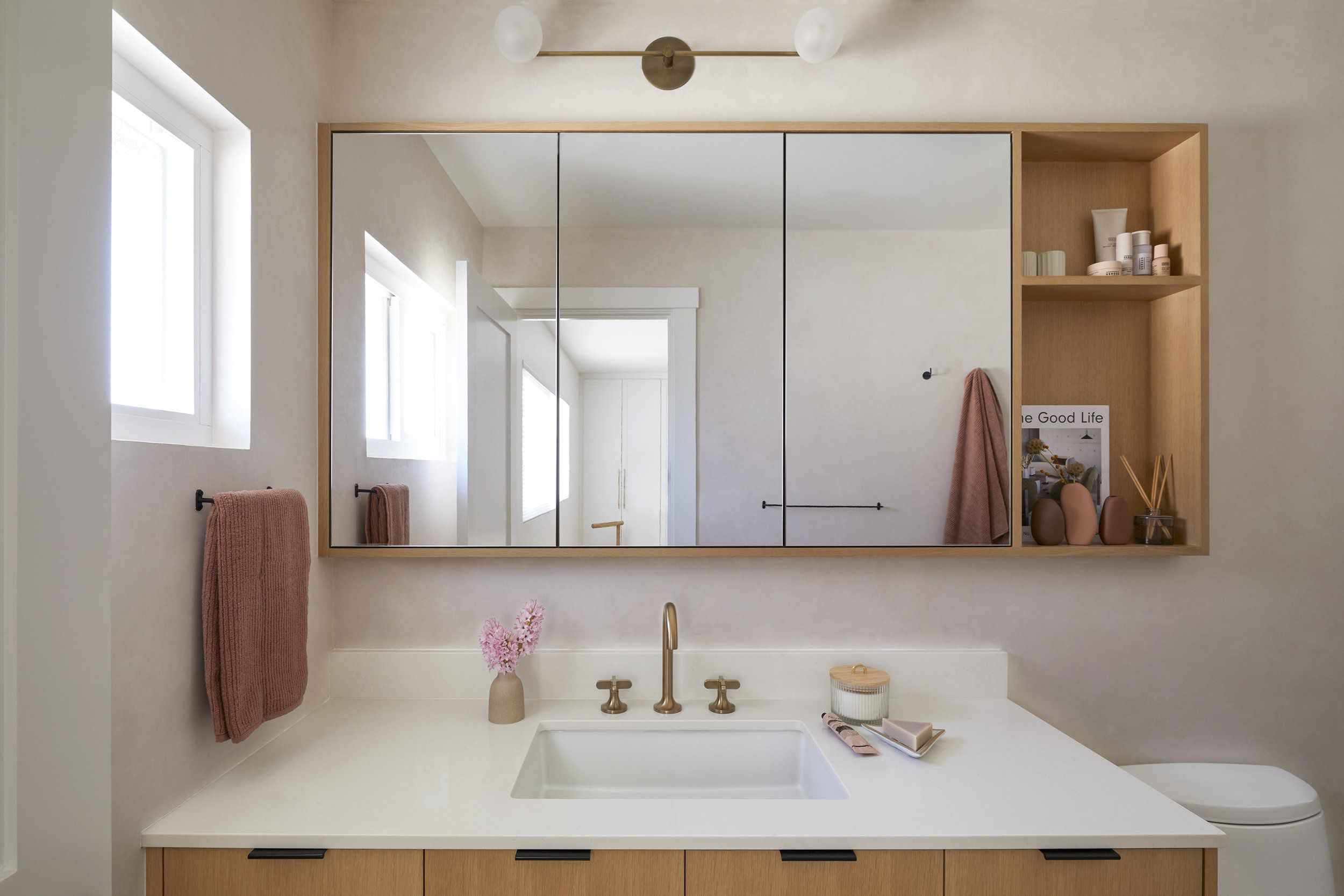 43 Bathroom Storage Ideas to Maximize Space and Style