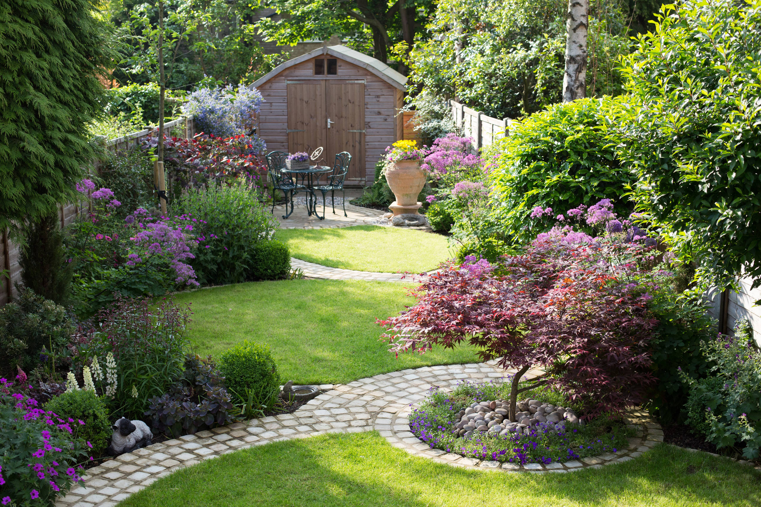 5 Creative Ideas for Your Garden Borders | Houzz IE