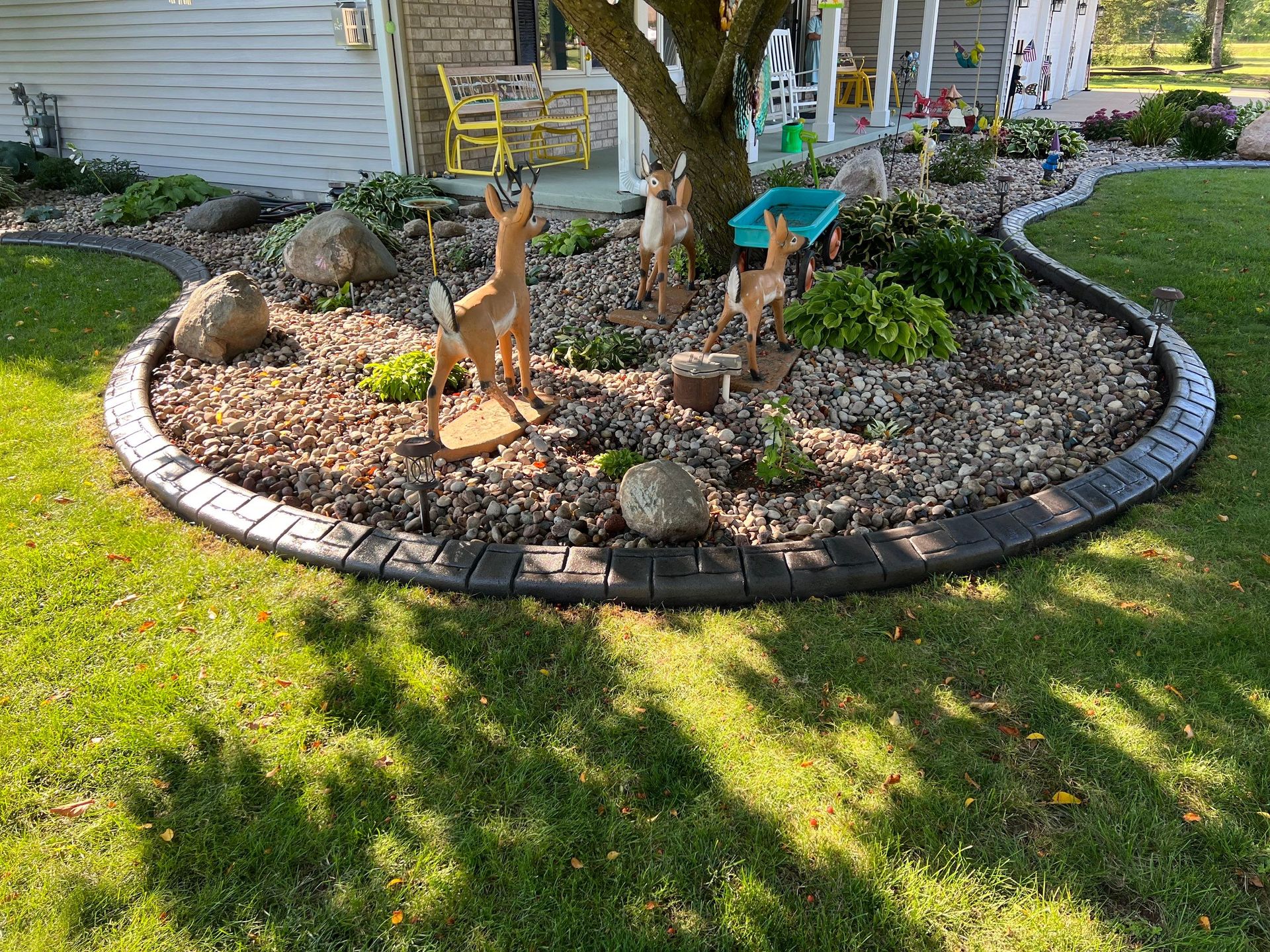 6 Tree Ring Edging Ideas for Wisconsin Yards