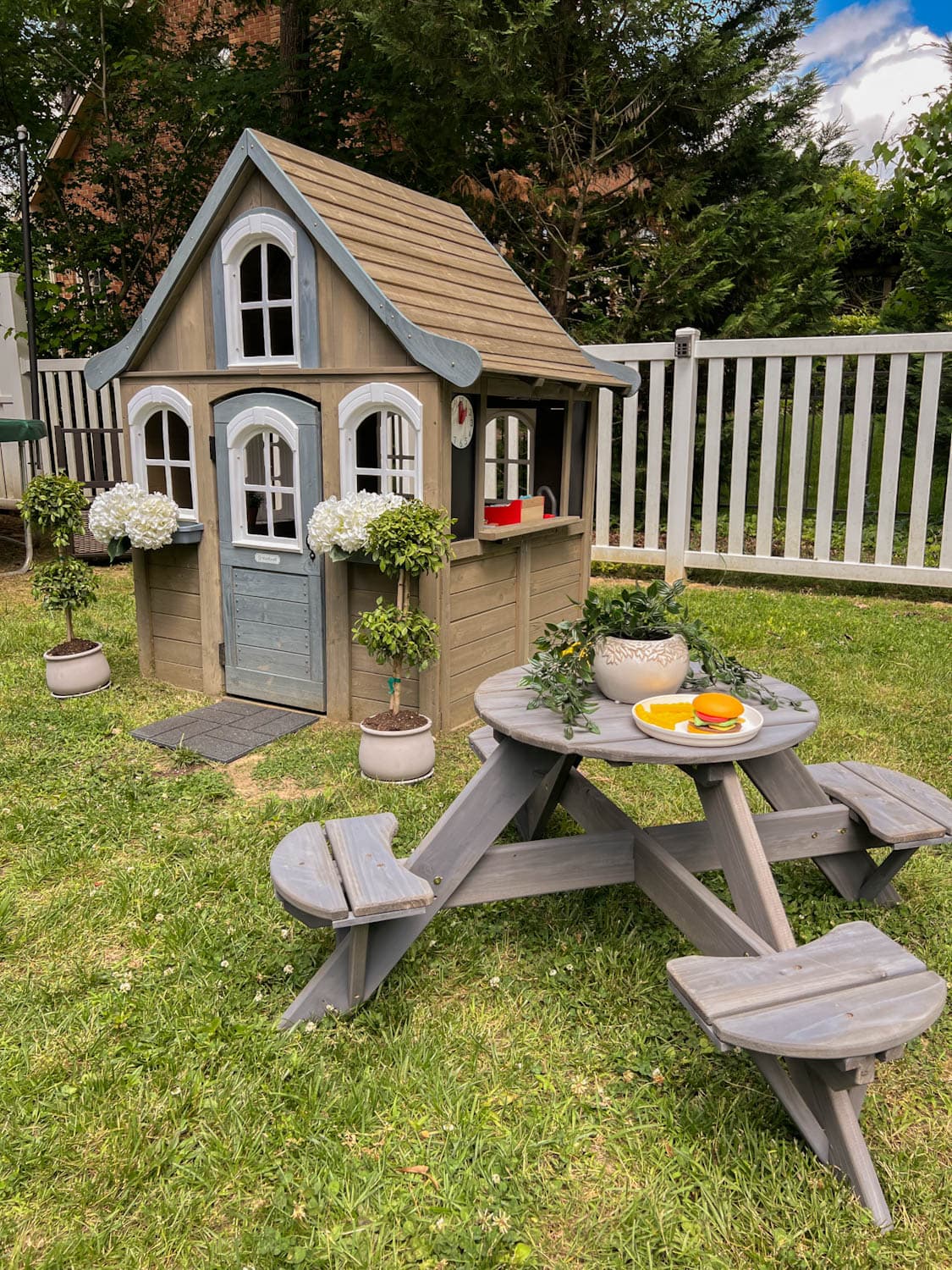 8 Side Yard Play Area Ideas and Trampoline Decor - Bless'er House