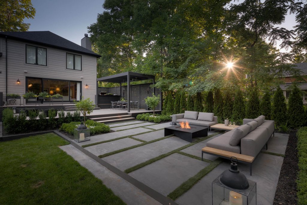 Contemporary Fire Pit Ideas for Outdoor Living