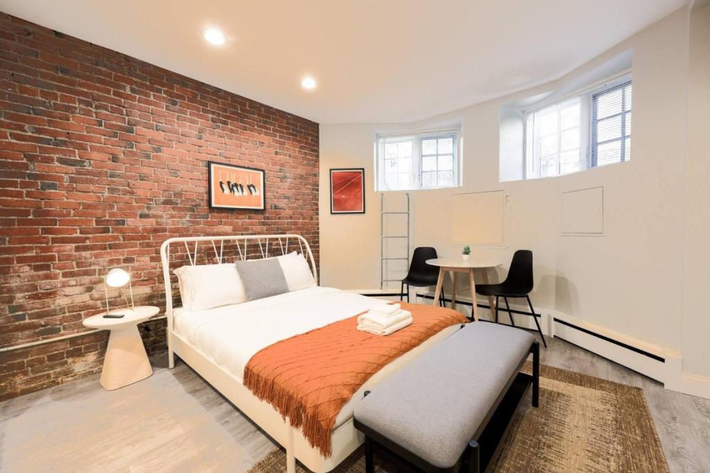 Cozy Garden Level Studio, Boston (updated prices 2026)