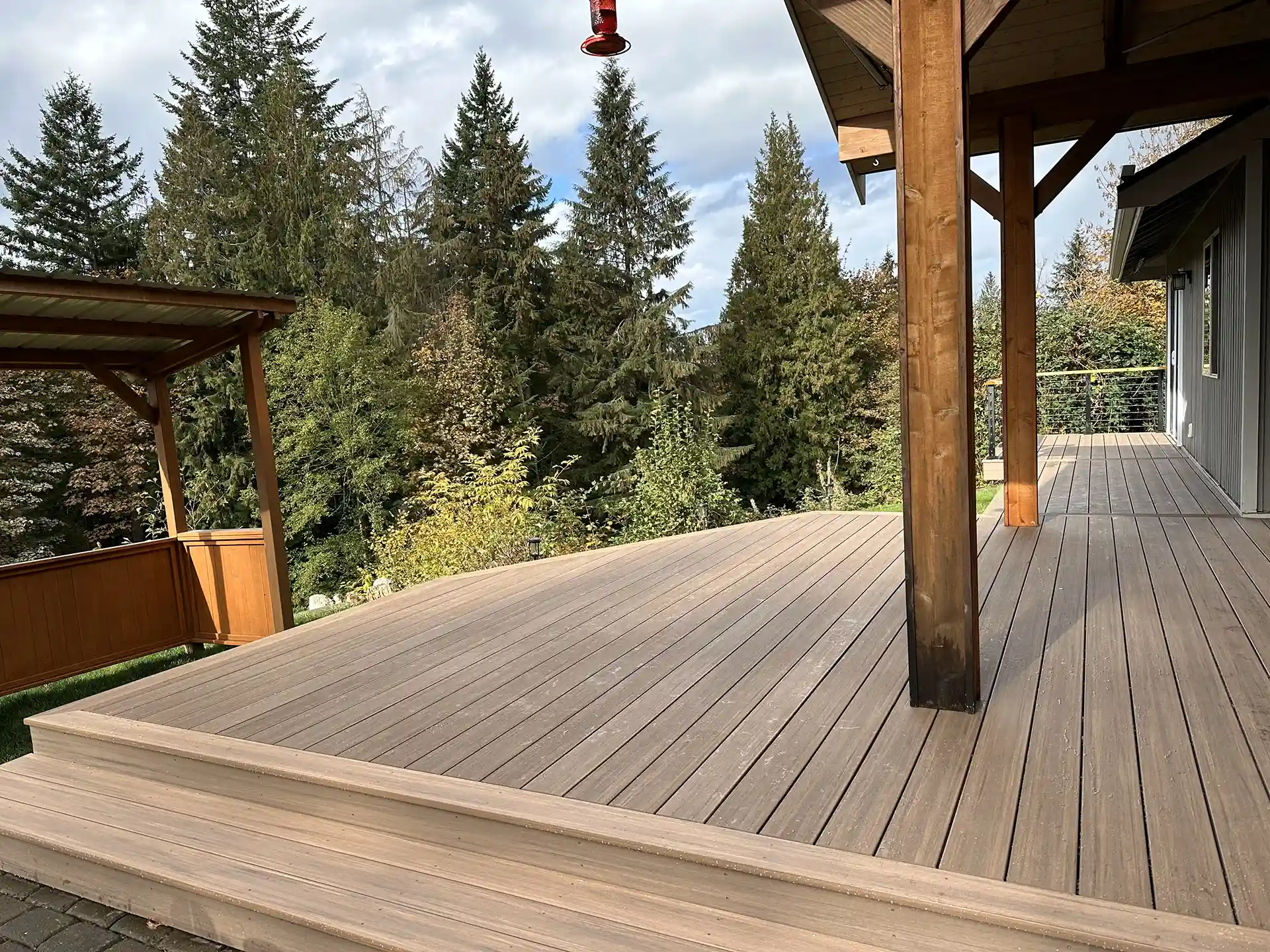 Deck Without Railing: Ideas, Safety, and Stylish Alternatives